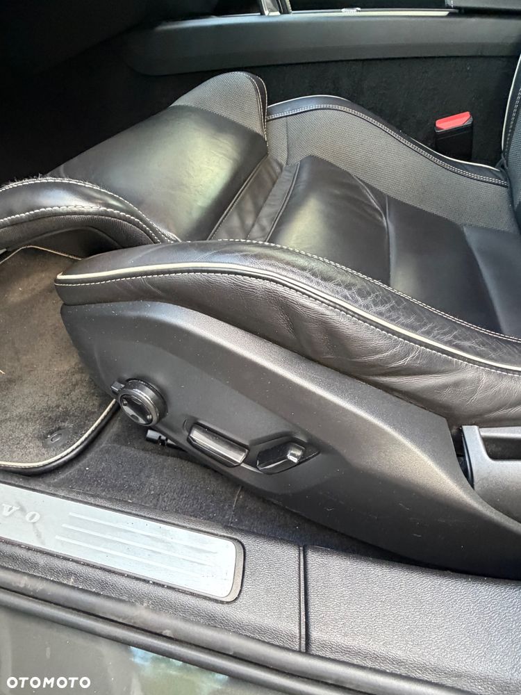Volvo V60 B3 B R-Design - 14