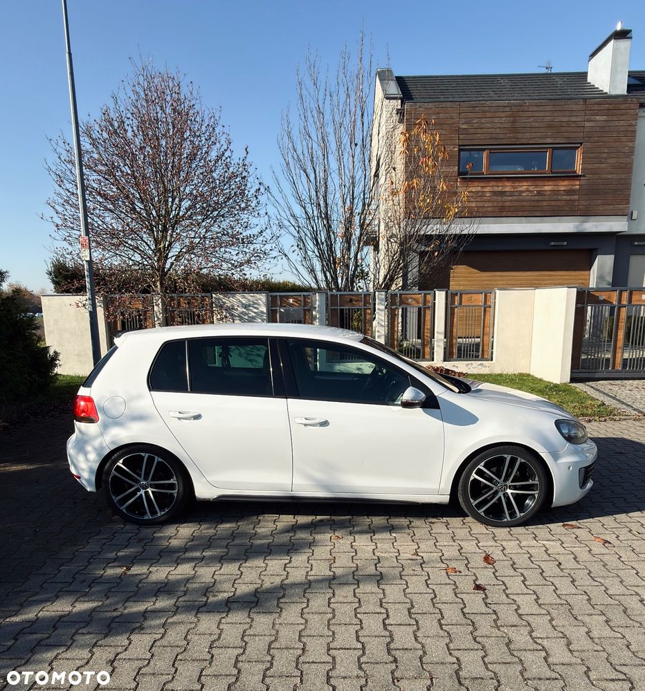 Volkswagen Golf 2.0 TDI Highline - 5