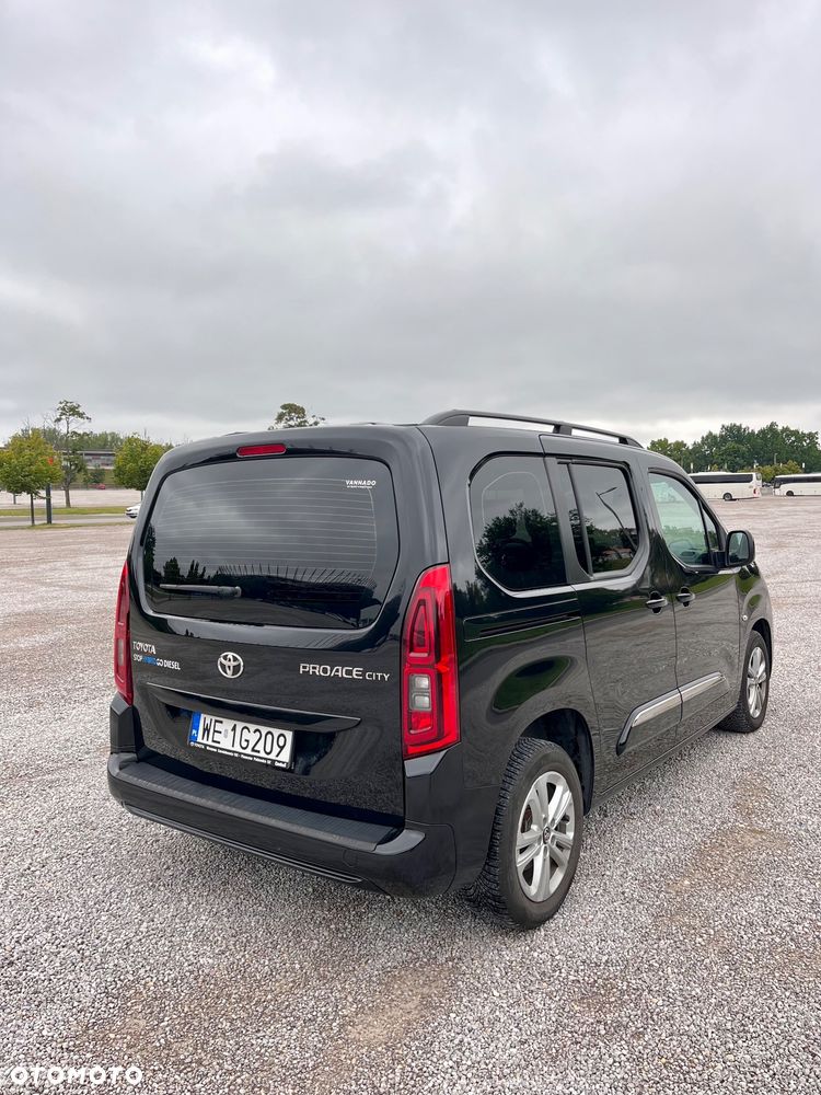 Toyota Proace City Verso 1.5 D-4D Business - 3