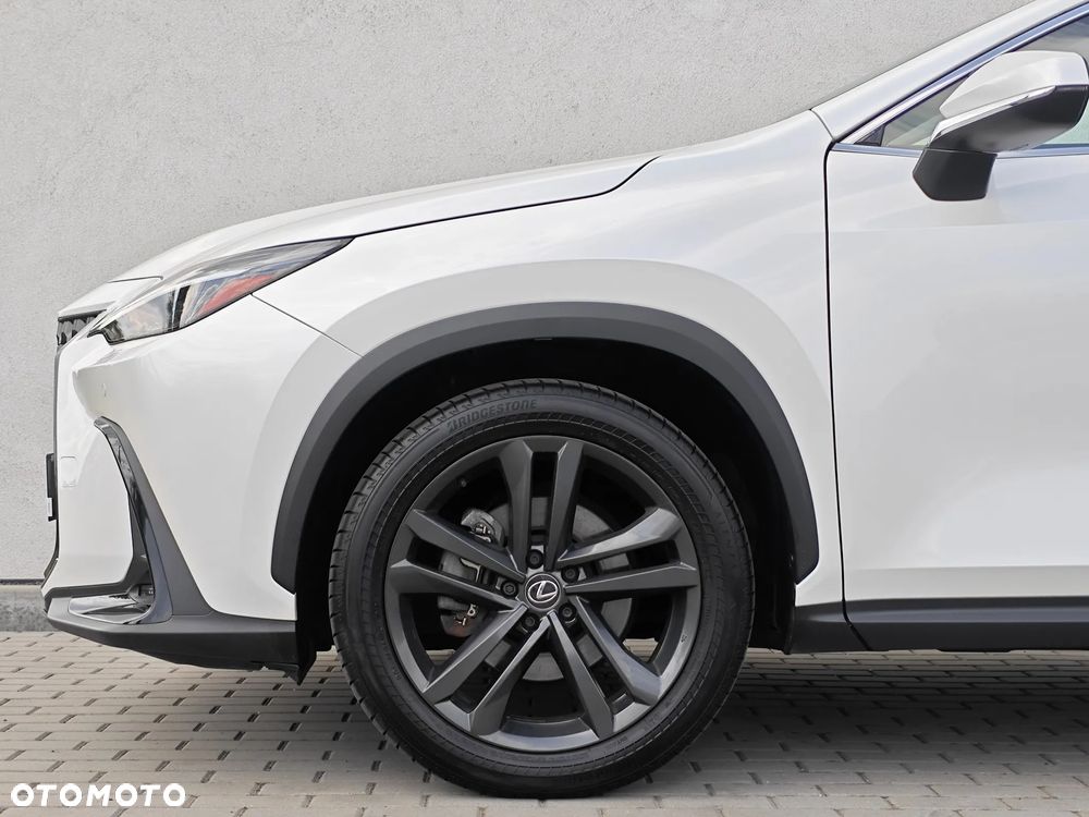 Lexus NX 350h Prestige AWD - 26