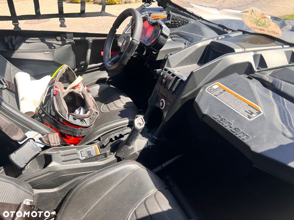 Can-Am Maverick - 5