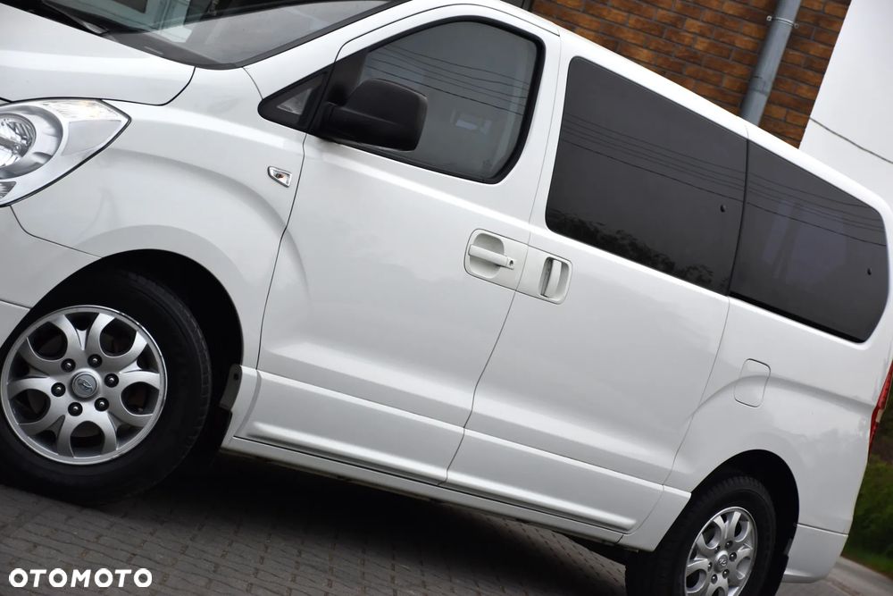 Hyundai H-1 2.5 CRDi Travel Comfort - 38
