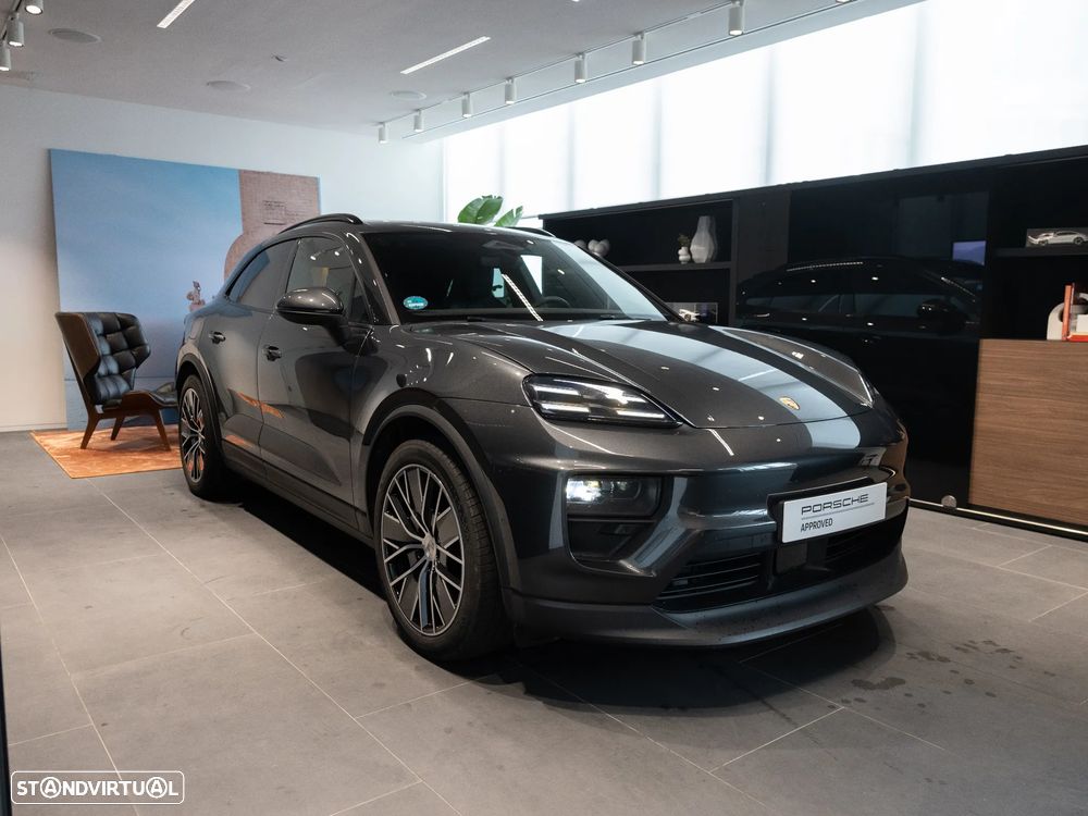 Porsche Macan Electric 4 - 3