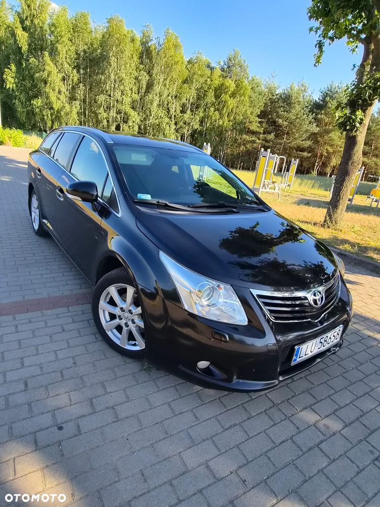 Toyota Avensis 2.0 Sol EU5 - 12