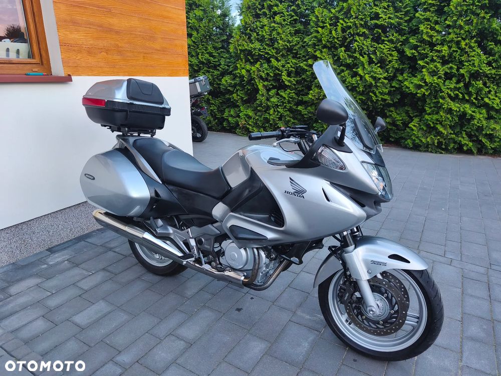 Honda NT - 1