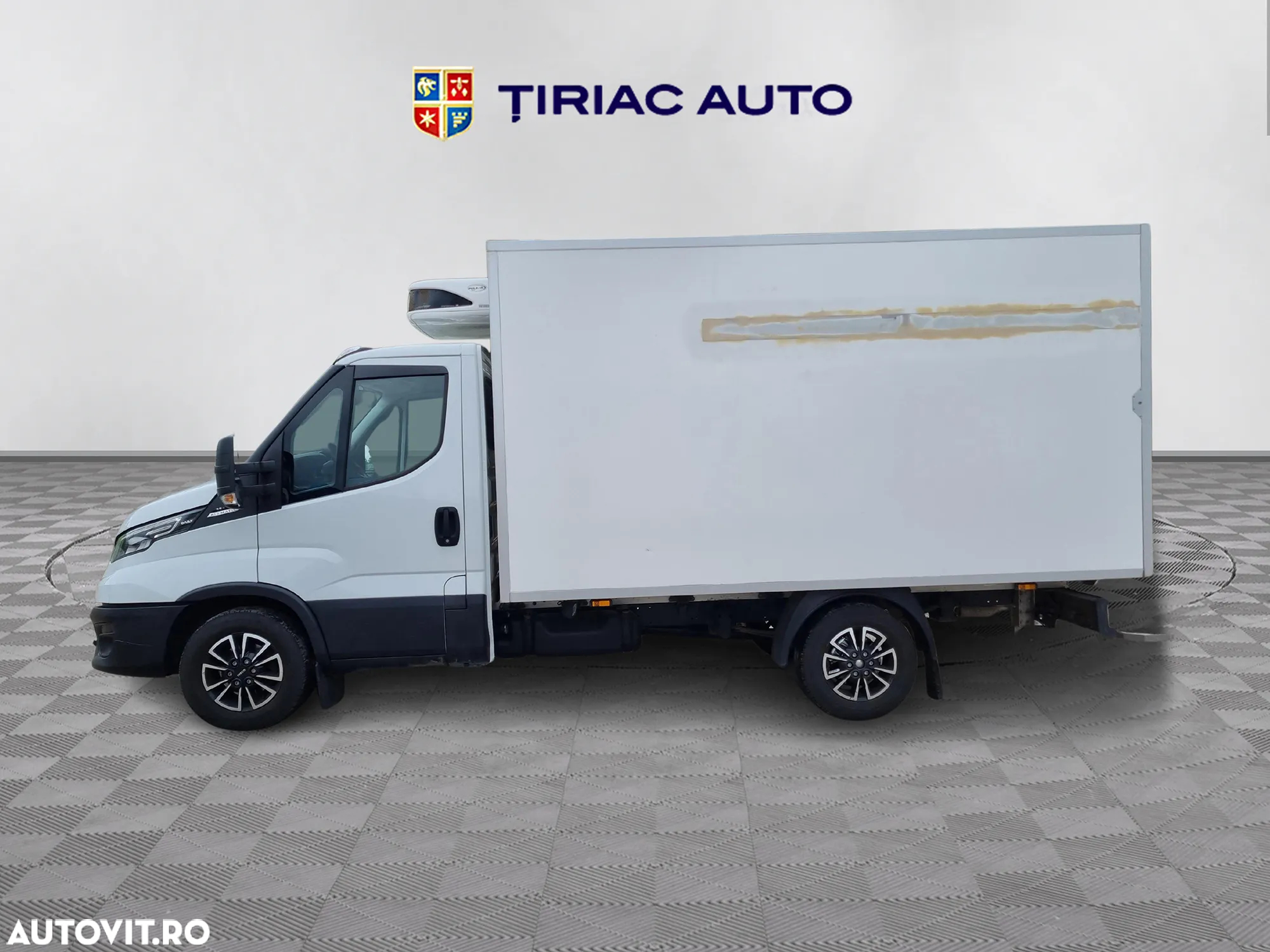 Iveco Daily 35-140 Chassi Cab 2.3 JTD Hi-Matic - 2