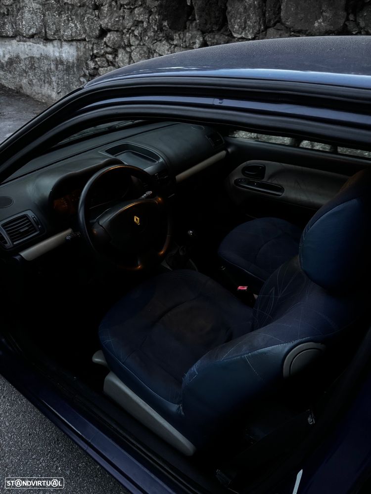 Renault Clio 1.5 dCi Authentique - 5