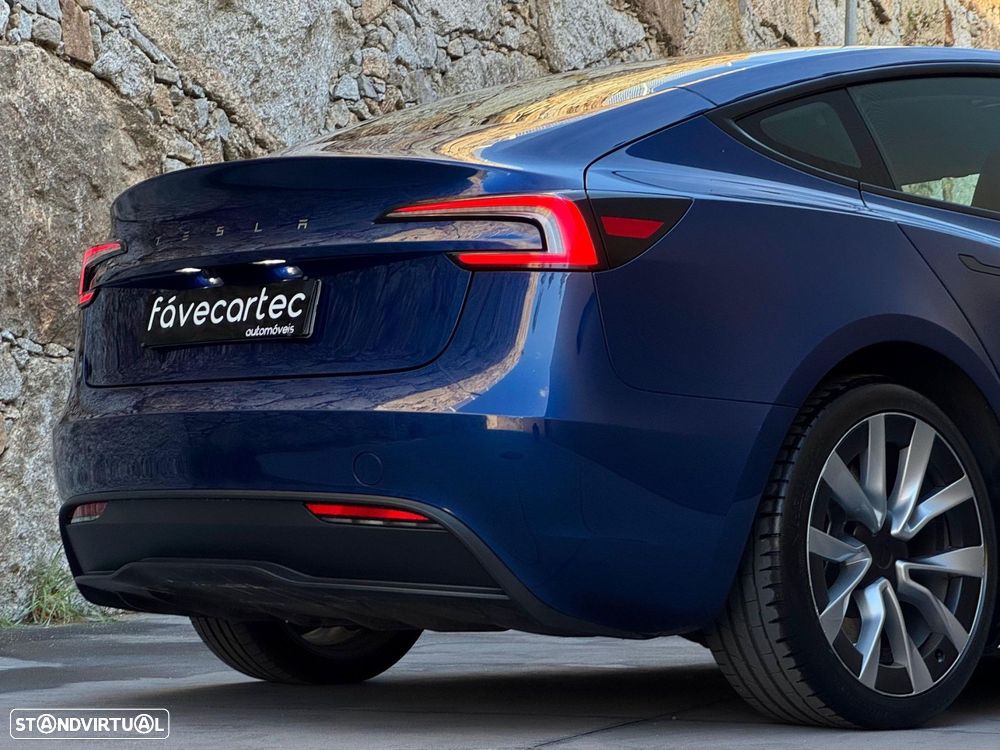 Tesla Model 3 2024 photo 4