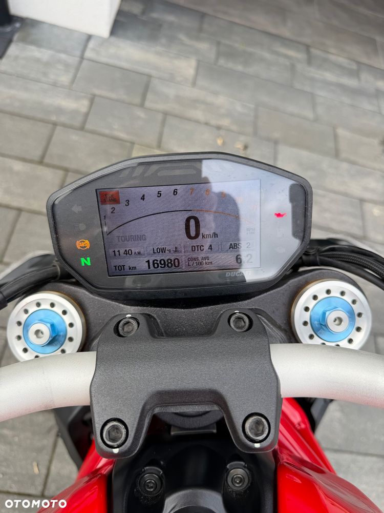 Ducati Monster - 9