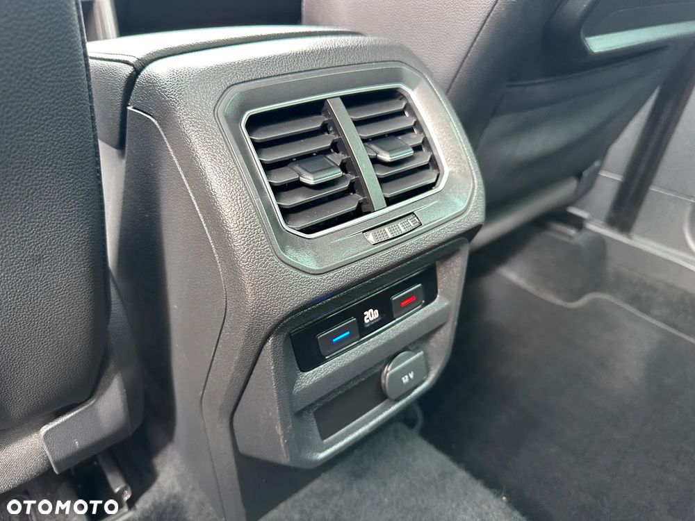 Volkswagen Tiguan - 29