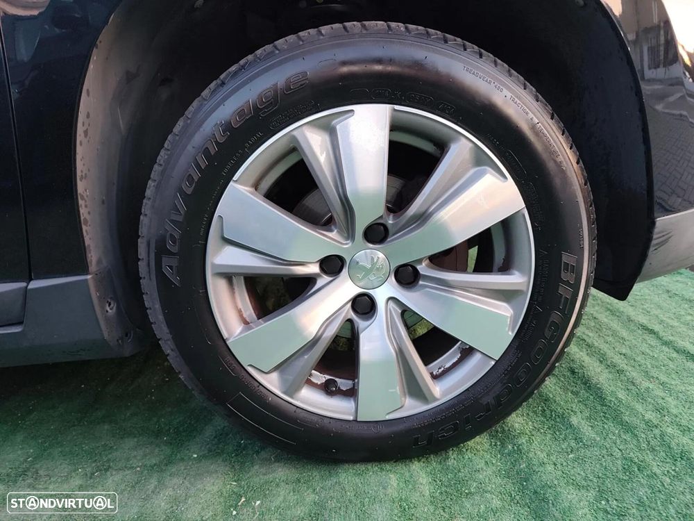 Peugeot 2008 1.2 PureTech Style - 10