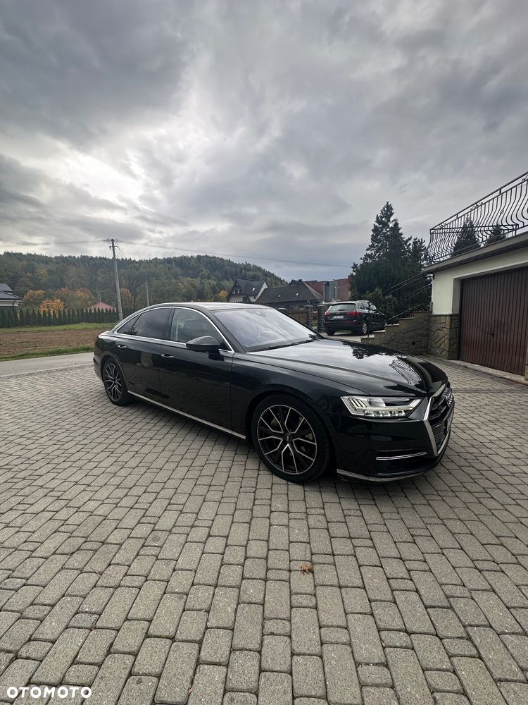 Audi A8 - 7