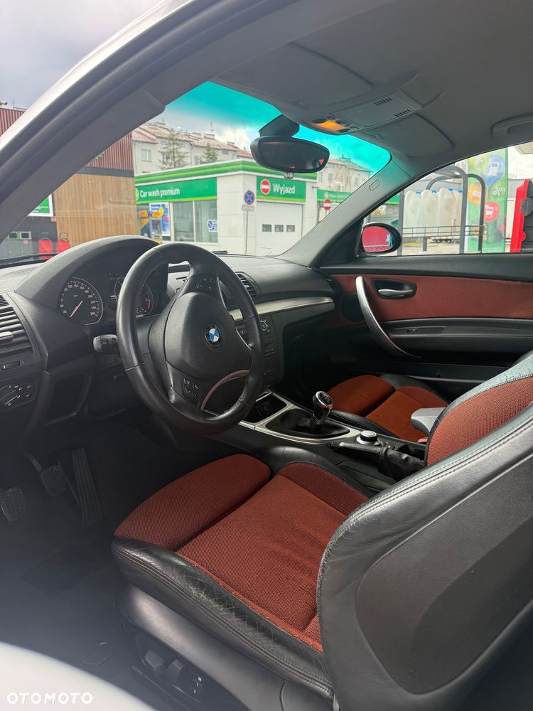 BMW Seria 1 123d - 6