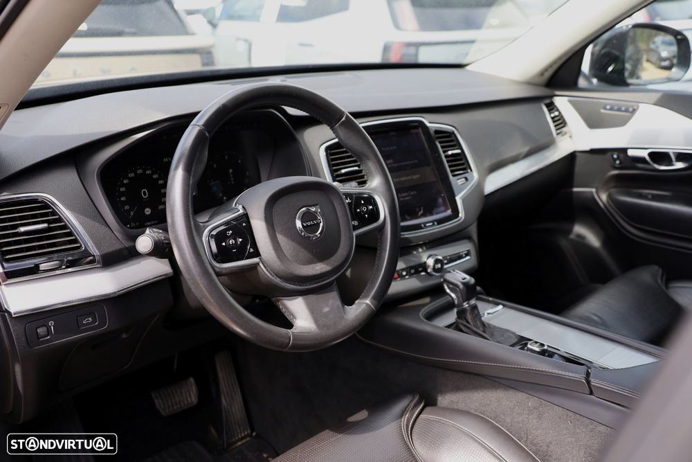 Volvo XC 90 2.0 D5 Momentum AWD - 14