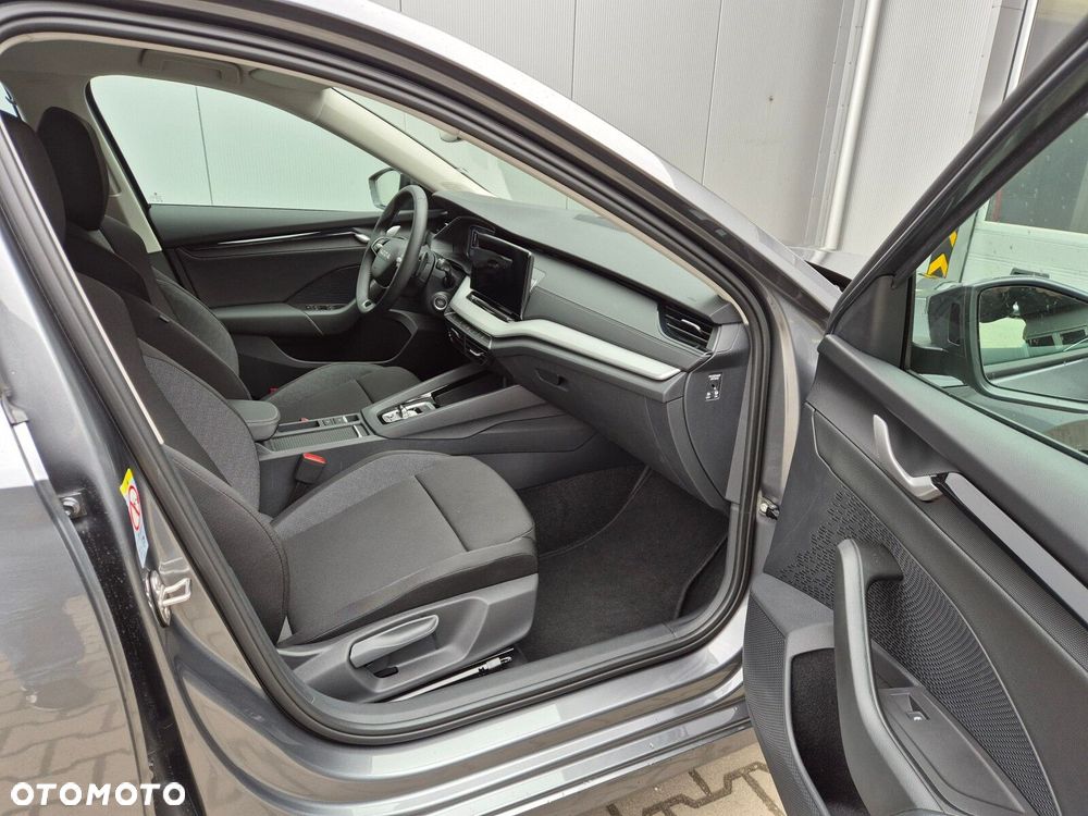 Skoda Octavia 2.0 TDI Drive Essence DSG - 12