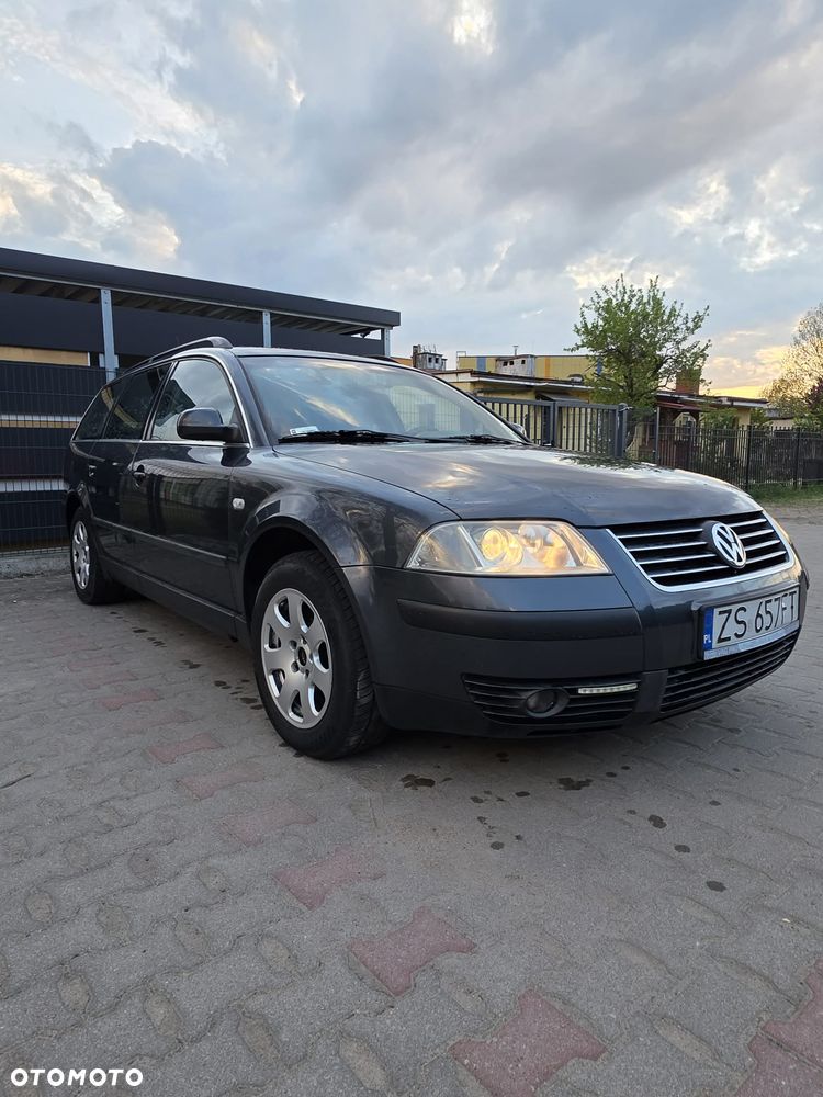 Volkswagen Passat 1.6 Comfortline - 2