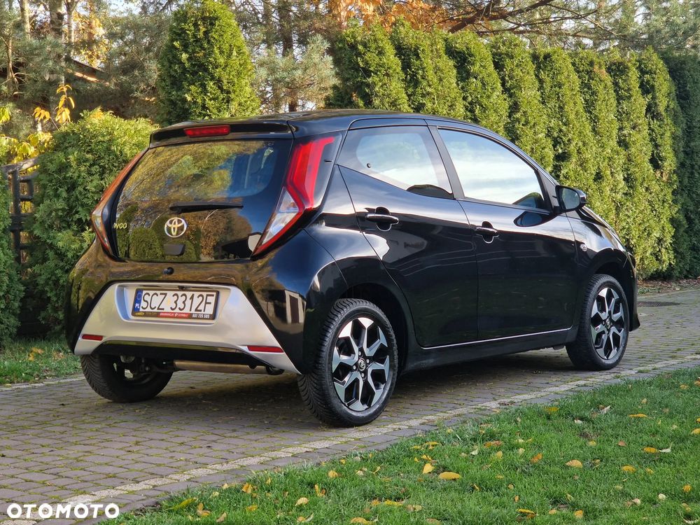 Toyota Aygo x-clusiv - 8