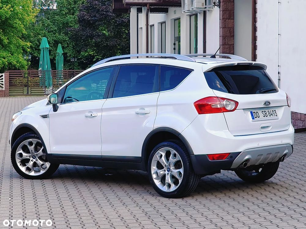 Ford Kuga 2.0 TDCi 2x4 Titanium - 20