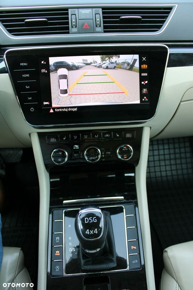 Skoda Superb 2.0 TDI 4x4 DSG L&K - 27