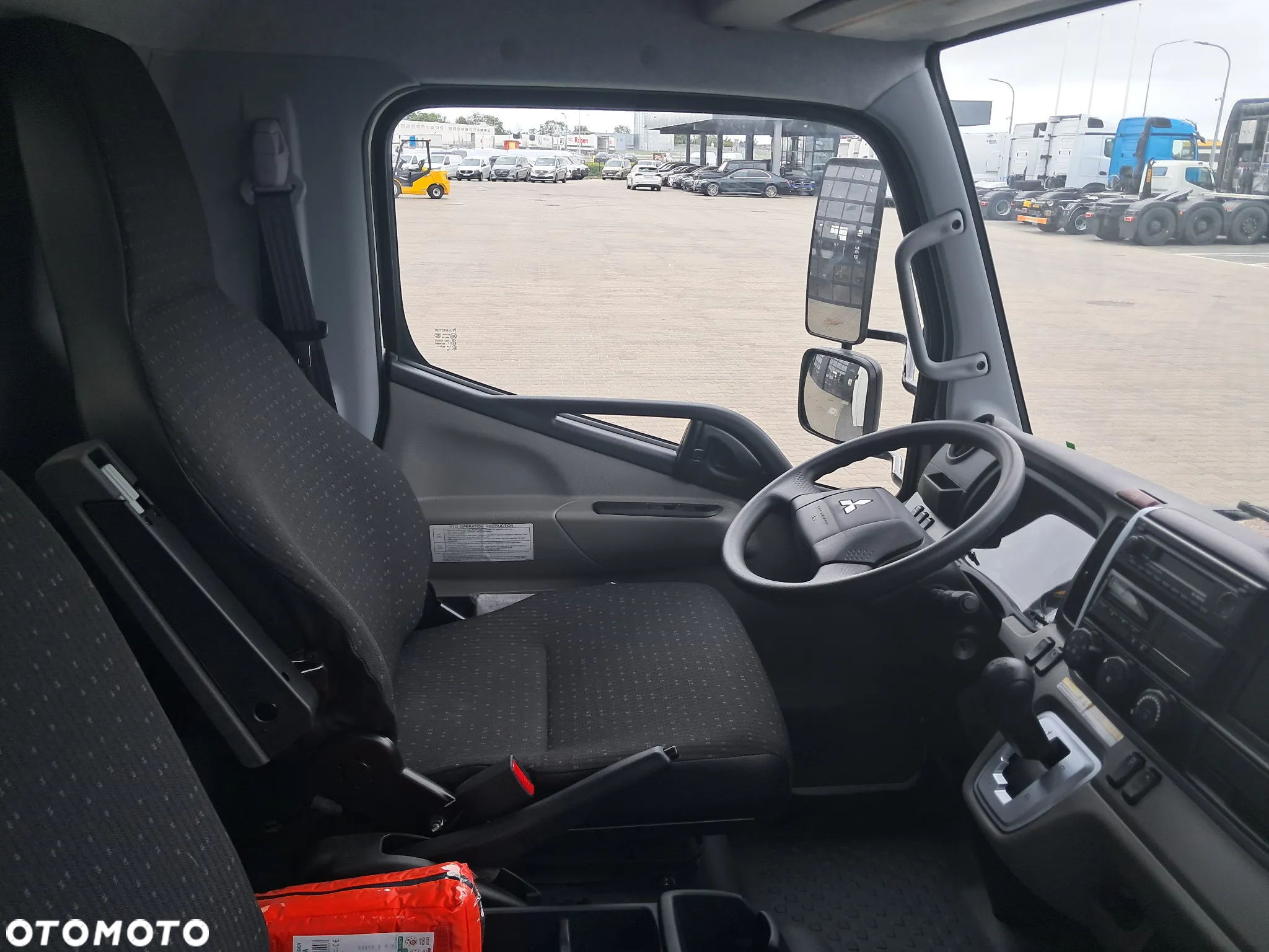 FUSO CANTER - 6