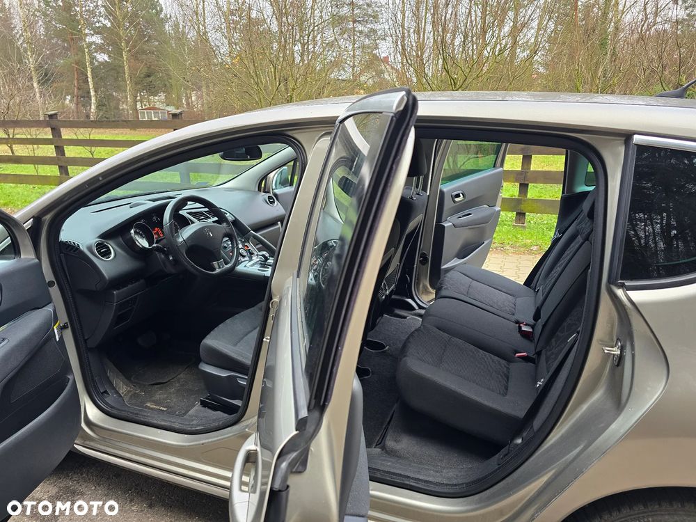 Peugeot 3008 Hybrid4 - 18