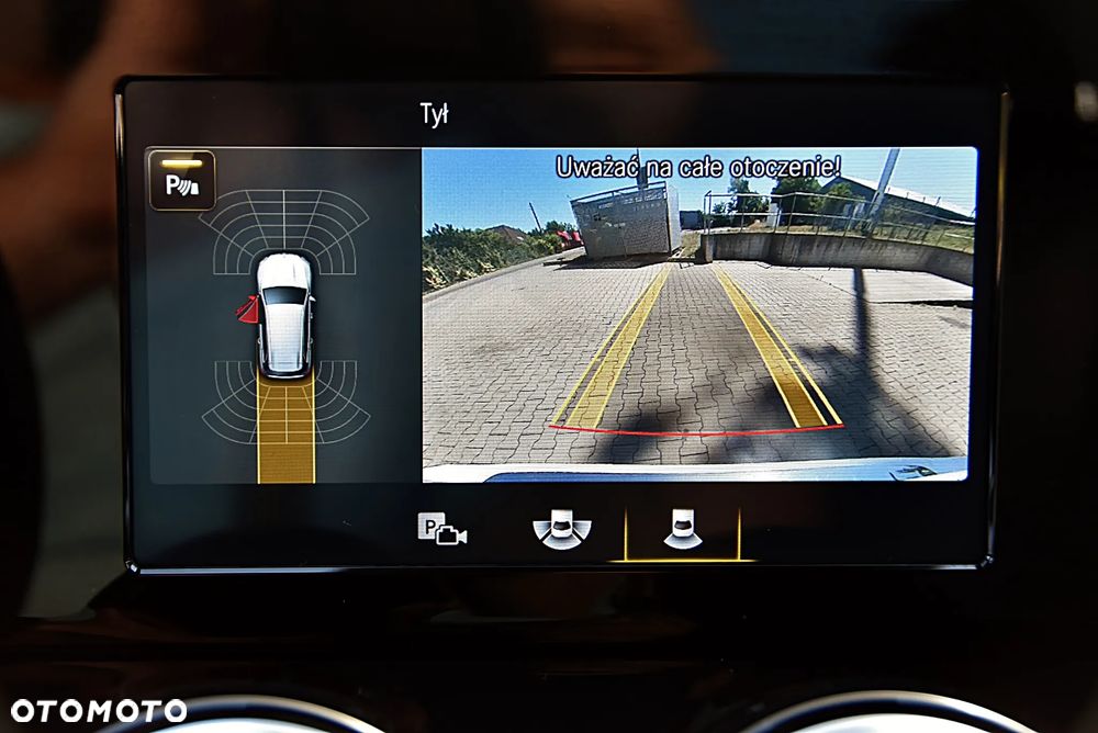 Mercedes-Benz GLB 200 7G-DCT - 25