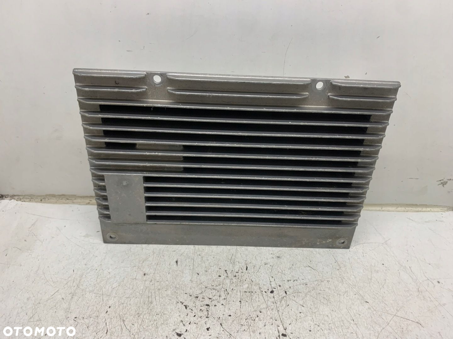 WZMACNIACZ HARMAN / KARDON XQK500095 RANGE ROVER SPORT I L320 05-13 - 2