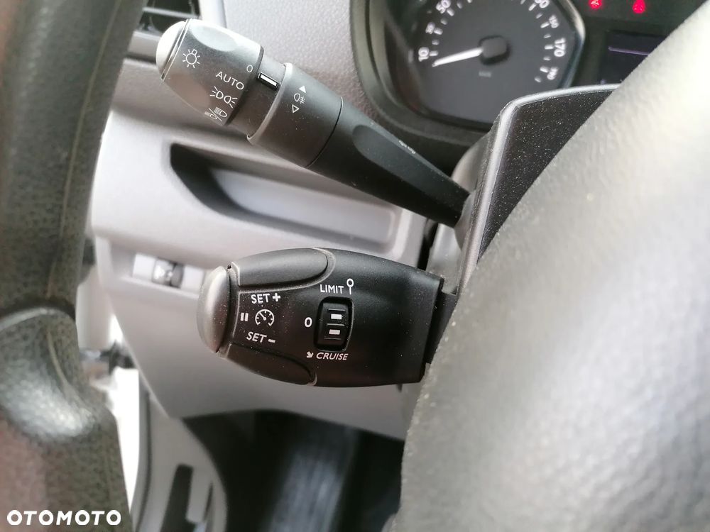 Toyota ProAce D-4D Long 3,0t Active (bryg.) - 14