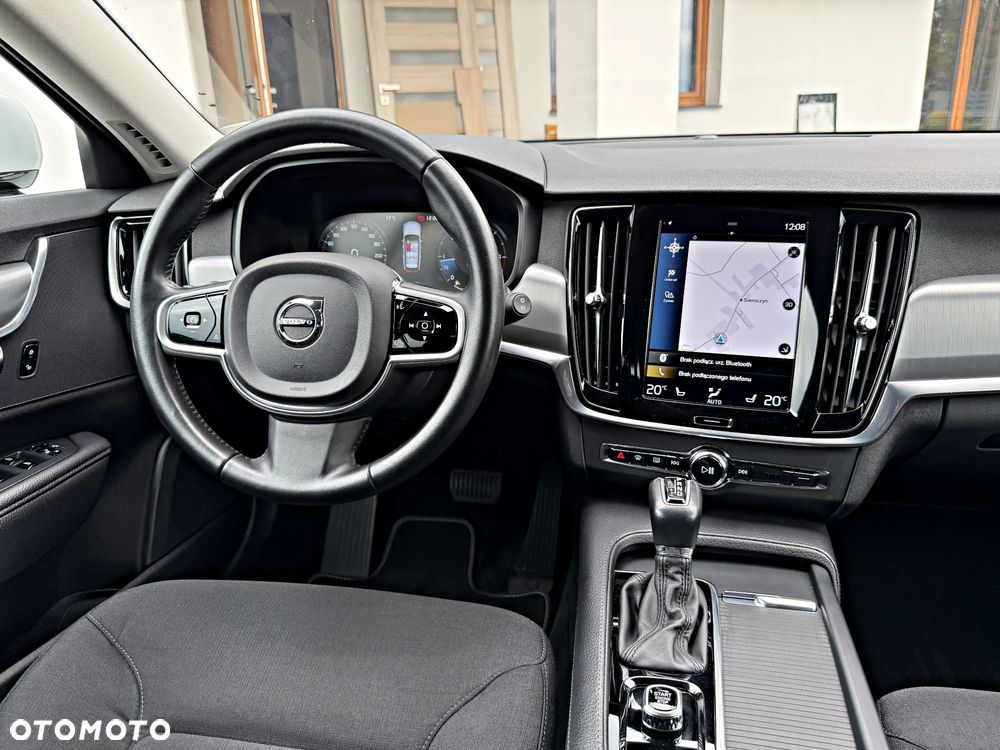 Volvo V90 D4 Geartronic Momentum - 25