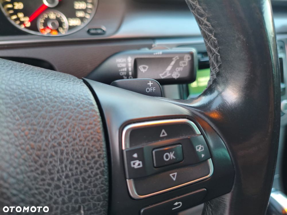 Volkswagen Passat 2.0 Blue TDI DSG SCR Comfortline - 18