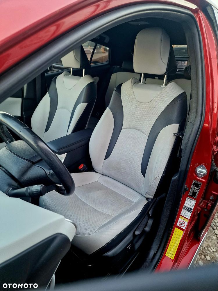 Toyota Prius Hybrid Executive - 18