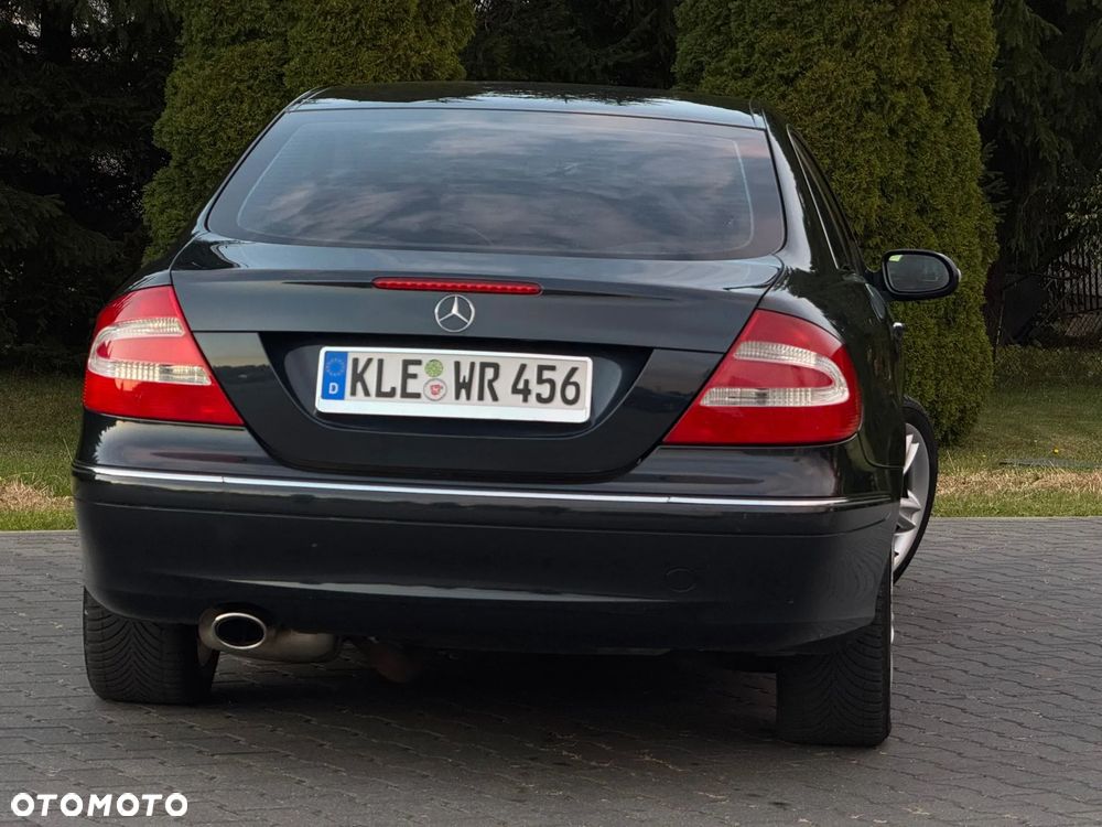 Mercedes-Benz CLK - 10