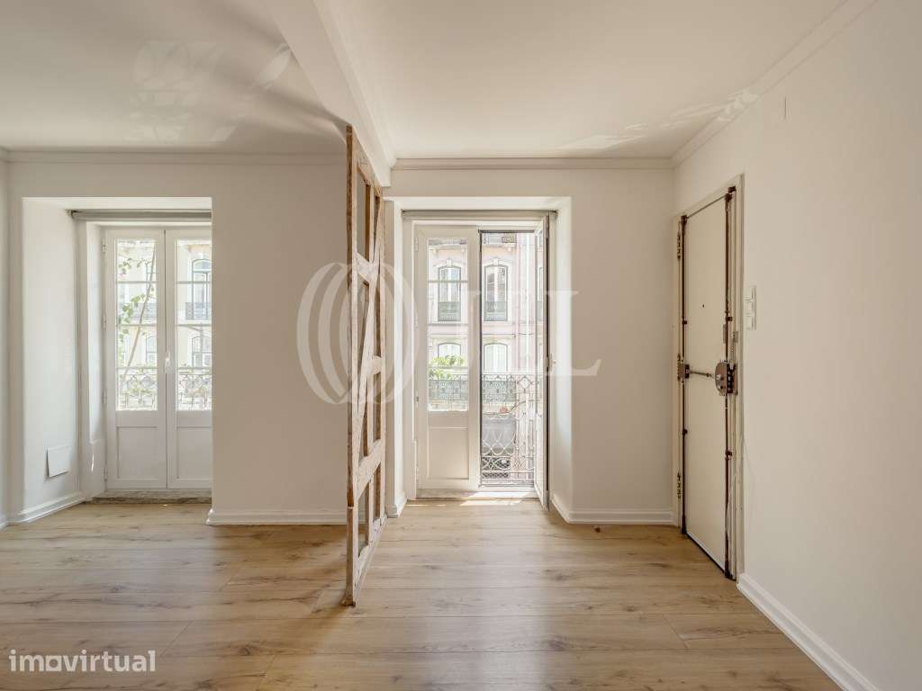 Apartamento T2+1 remodelado, no Príncipe Real, em Lisboa - Grande imagem: 2/21