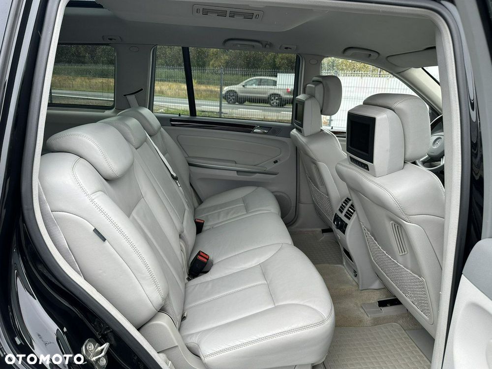 Mercedes-Benz GL - 36