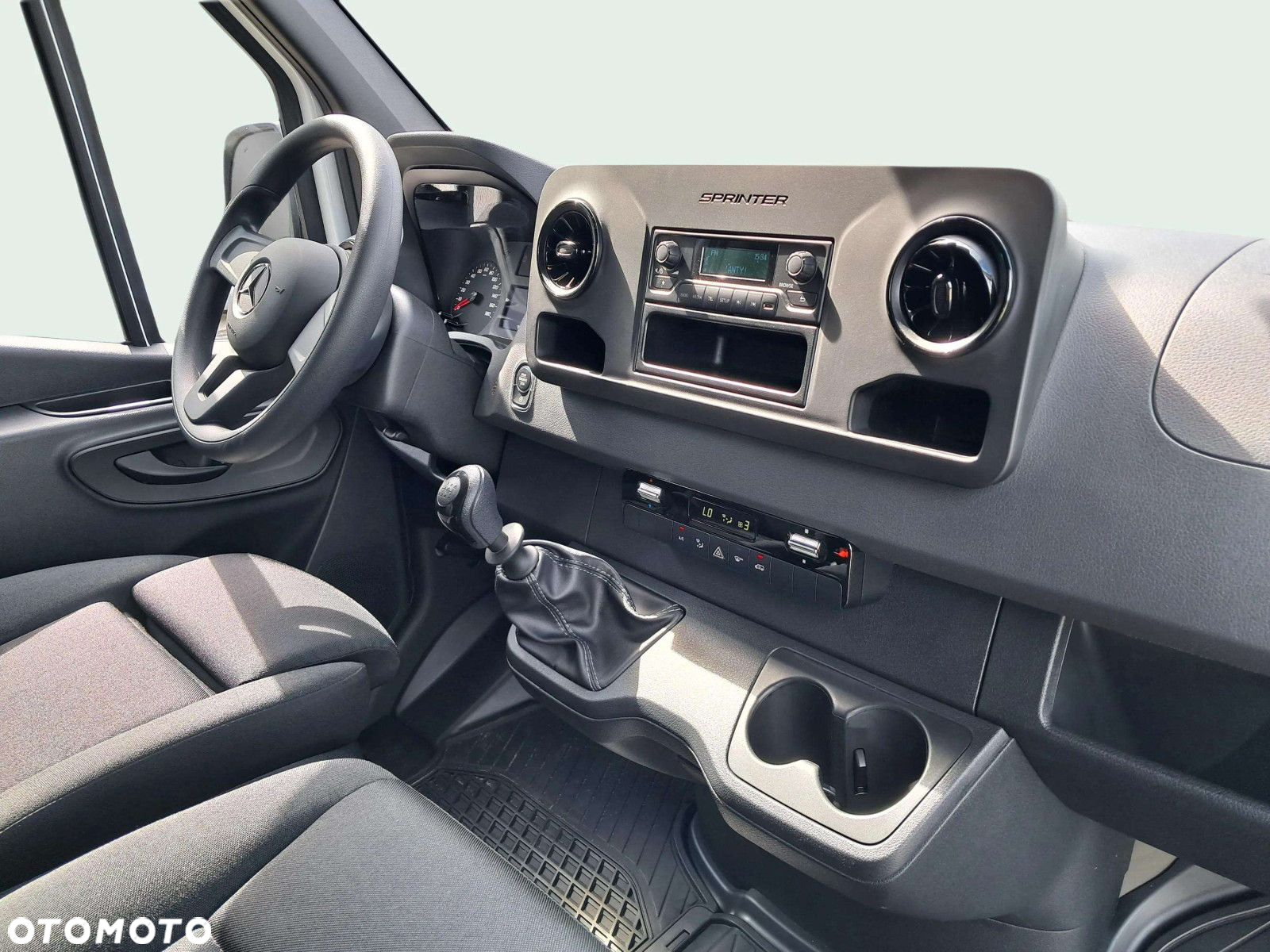 Mercedes-Benz Sprinter 317 - 10