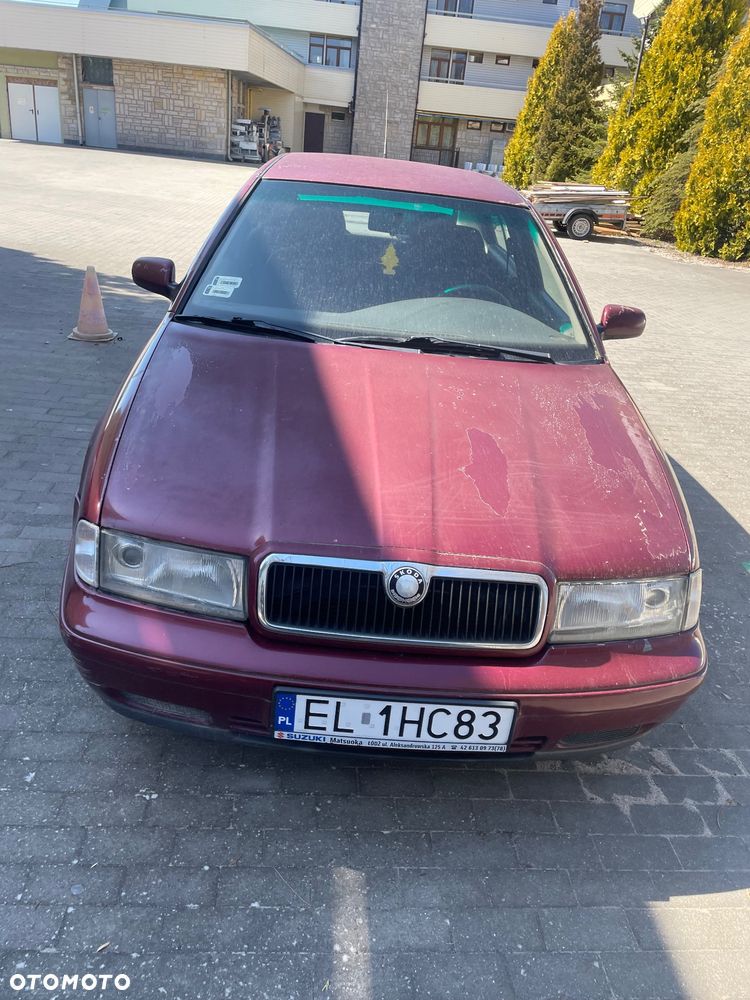 Skoda Octavia 1.6 GLX - 1