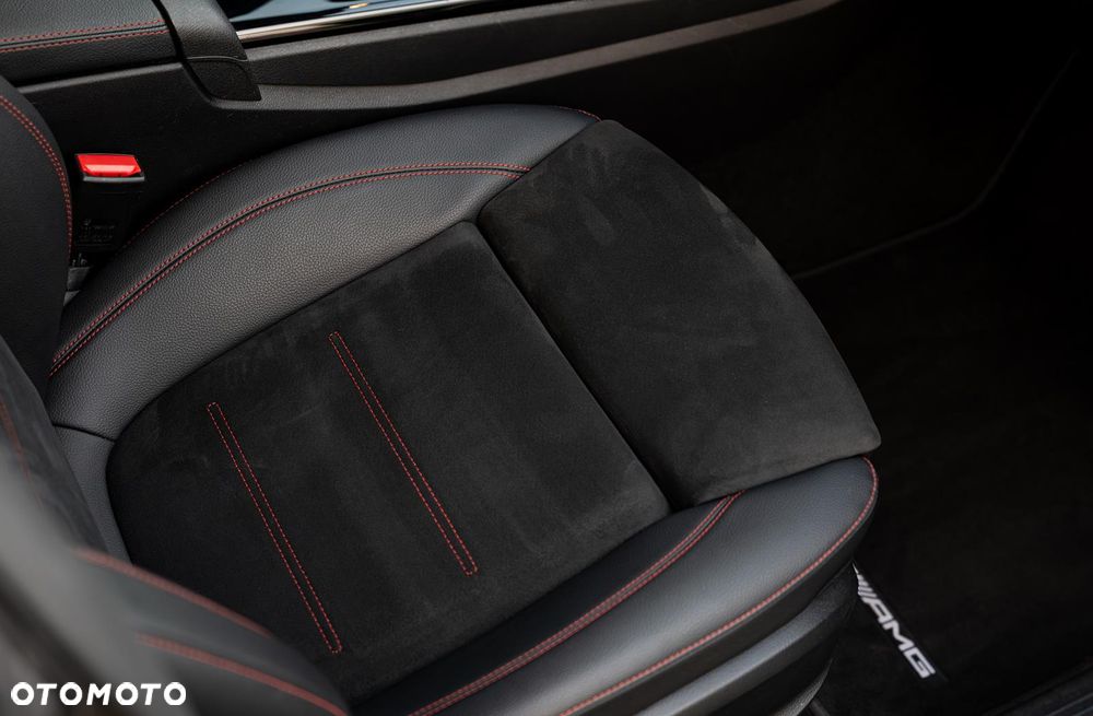 Mercedes-Benz CLA 250 4-Matic AMG Line 7G-DCT - 16