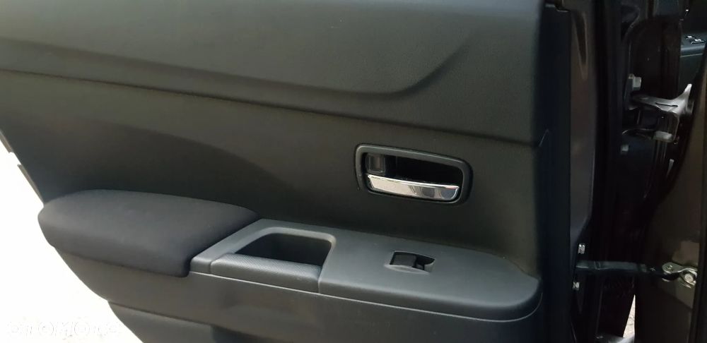 Mitsubishi ASX 1.8 DID Instyle NAVI AS&G - 32