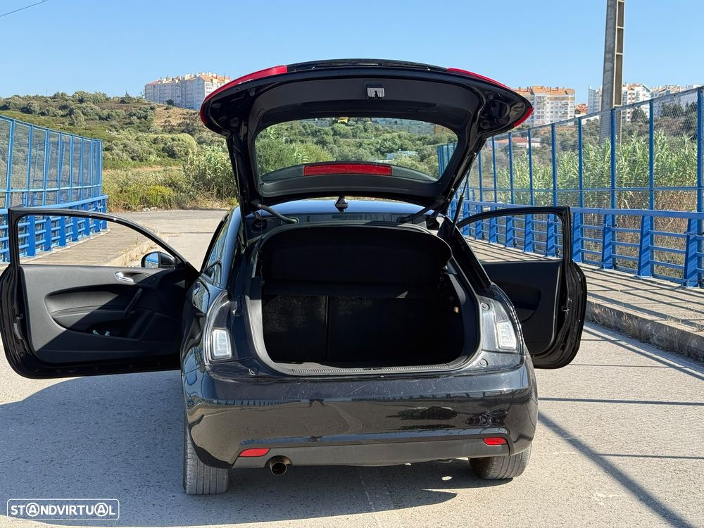 Audi A1 1.6 TDI Advance - 10