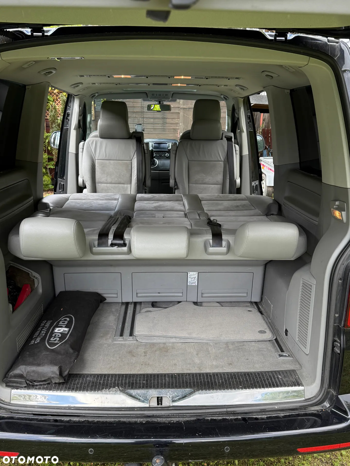 Volkswagen Multivan - 11