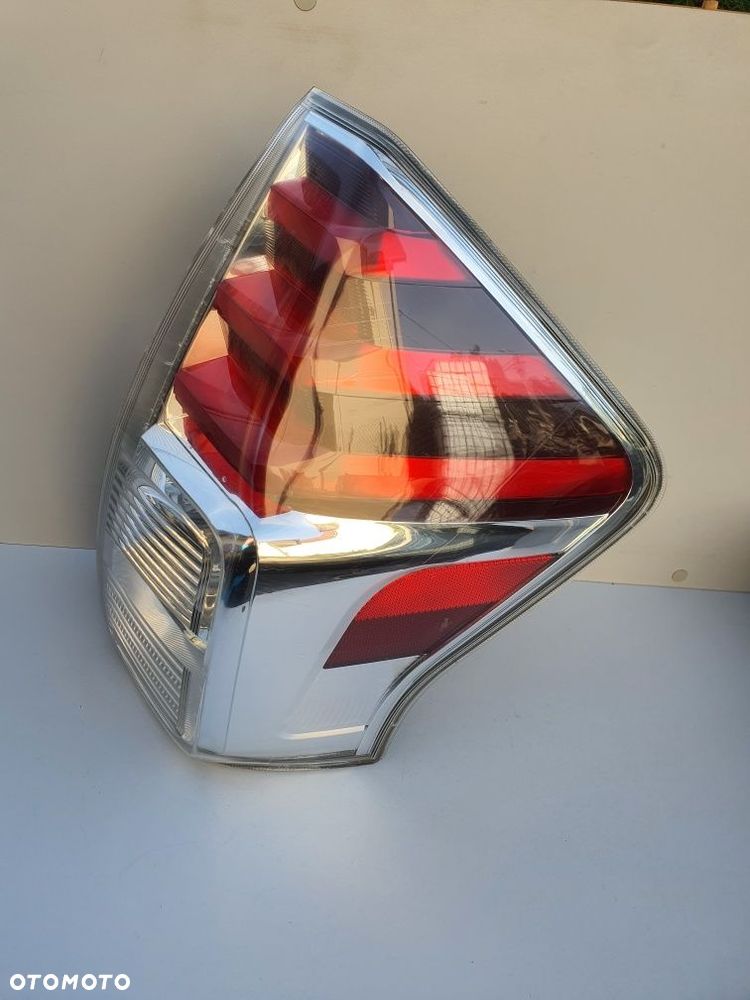 TOYOTA PRIUS plus prius+ lampa prawa tylna lift 12-18 - 3