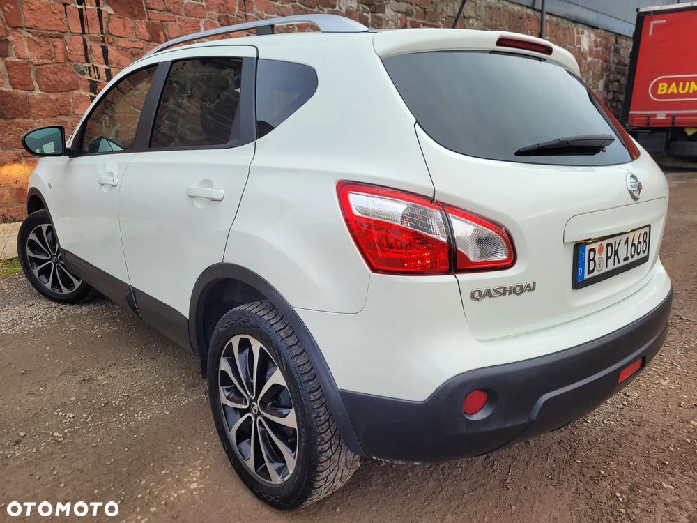 Nissan Qashqai 1.6 360 - 17