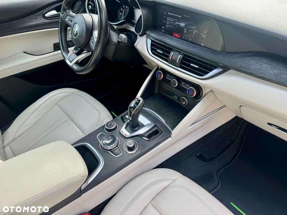 Alfa Romeo Stelvio 2.0 Turbo Super Q4 - 25