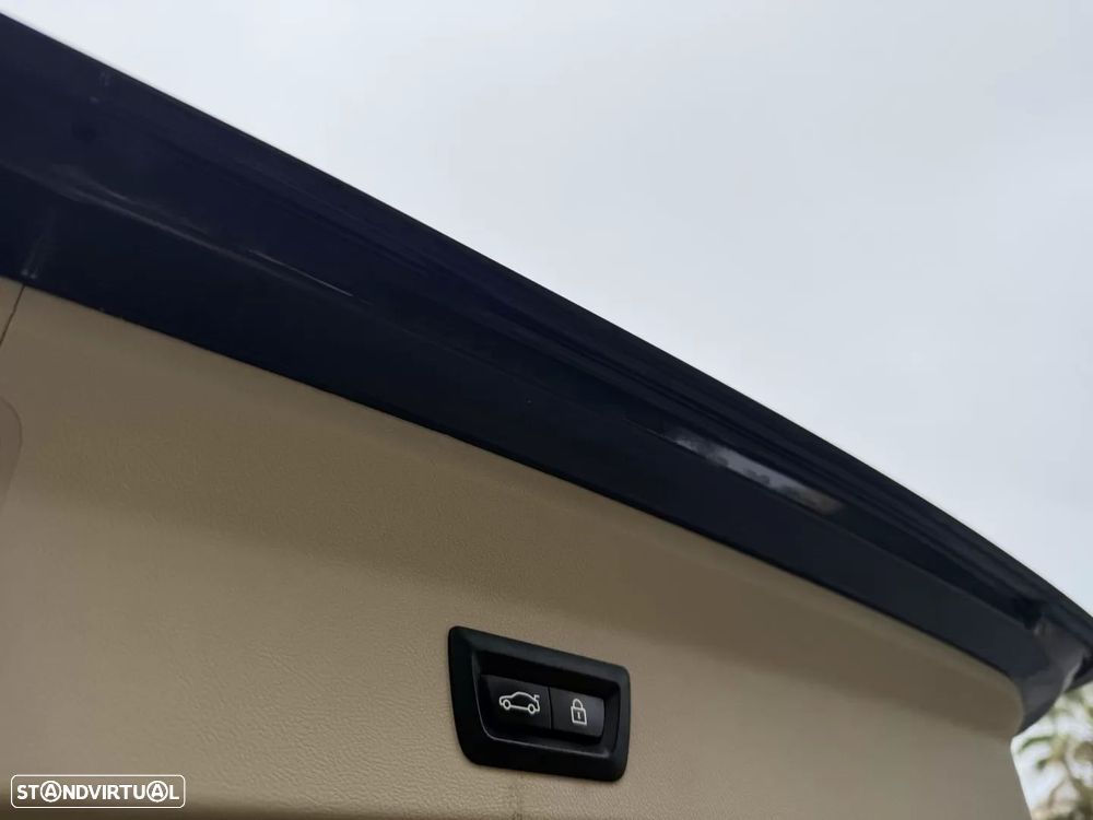 BMW X3 20 d xDrive Line Luxury - 9