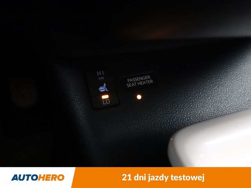 Toyota Prius - 26