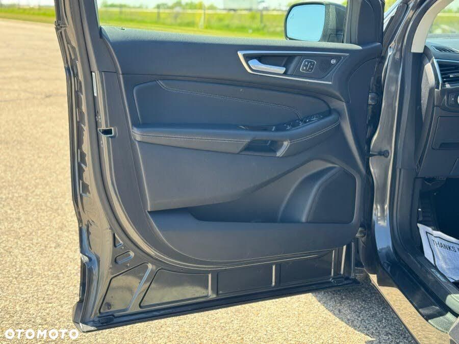 Ford Edge - 8