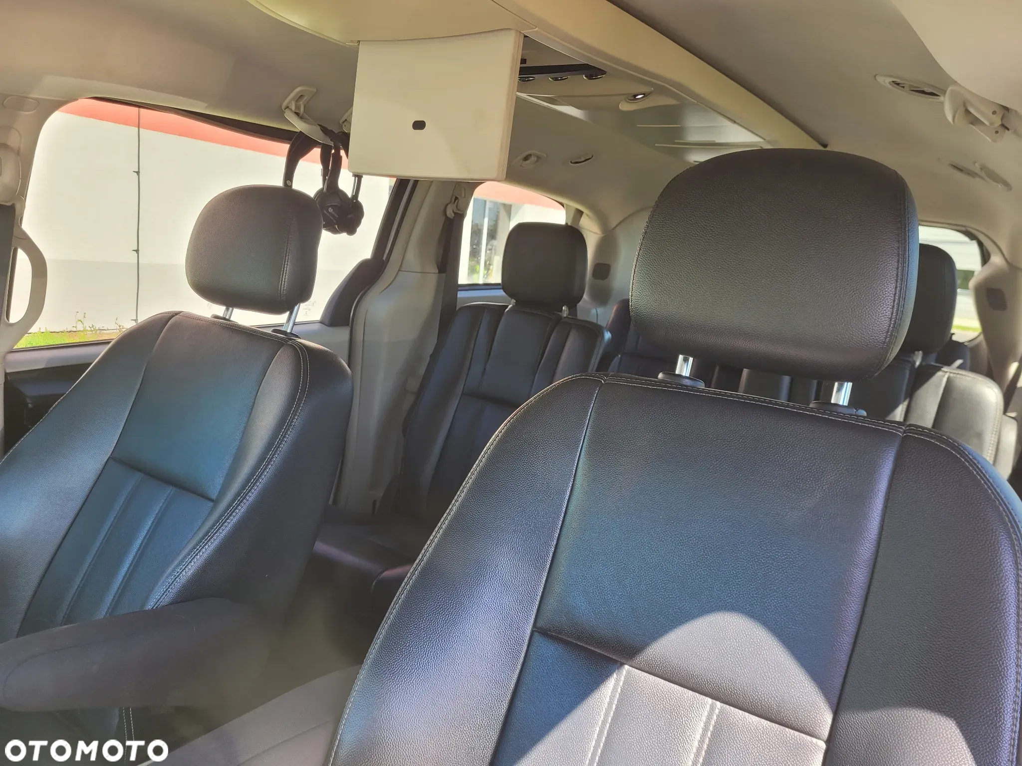 Chrysler Town & Country 3.6 Touring - 10