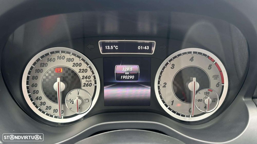 Mercedes-Benz A 200 CDI (BlueEFFICIENCY) - 17