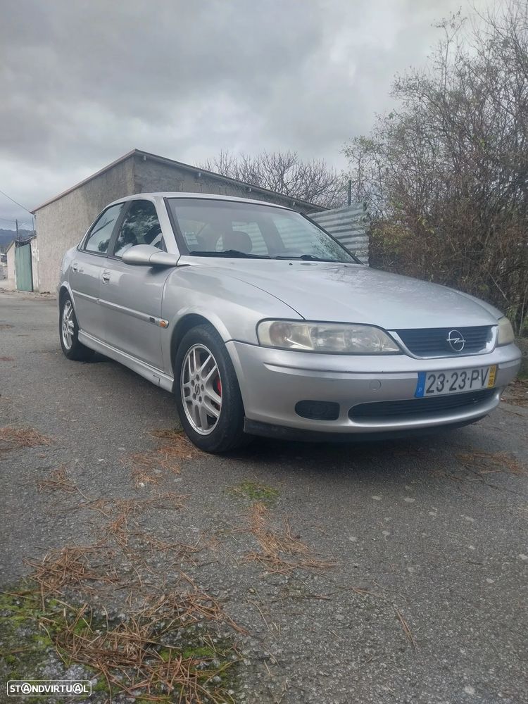 Opel Vectra 2.0 DTi Sport - 3