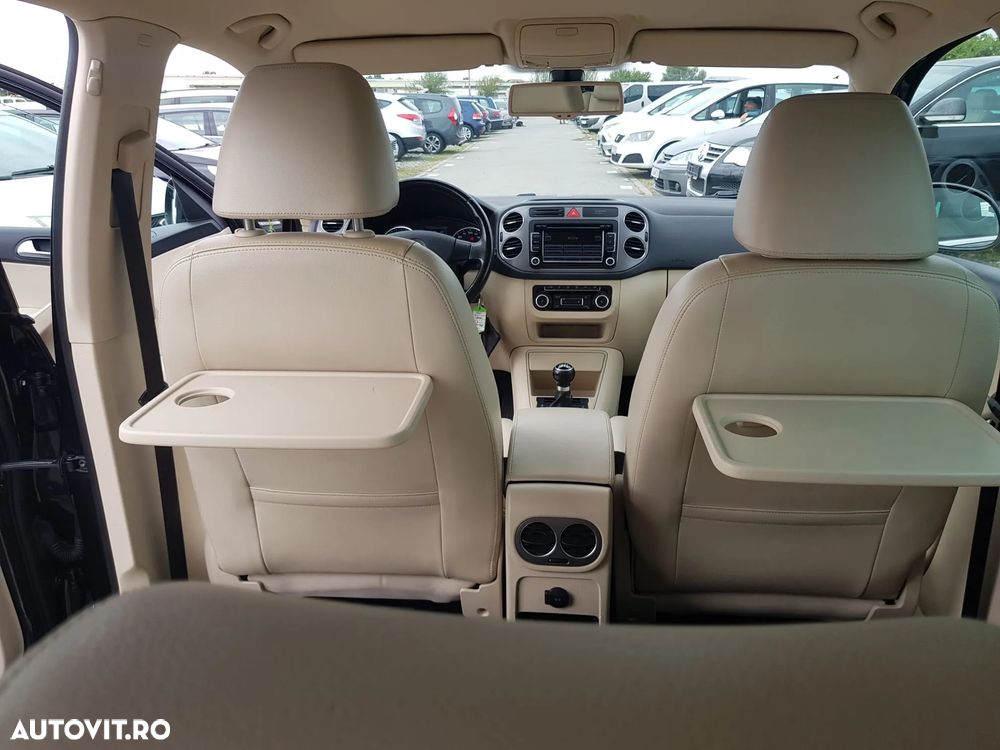 Volkswagen Tiguan - 11